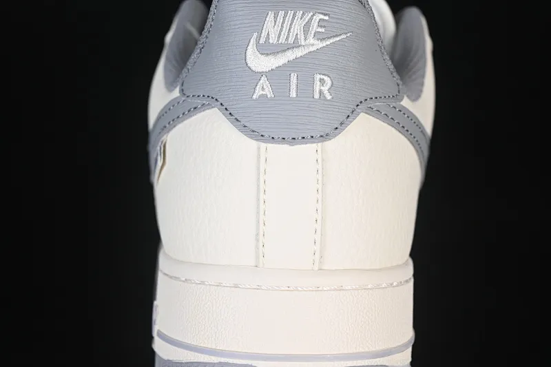 All categories Nk Air Force 1 Air Force series Nk Air Force 1 Low Air Force low-top Nike Air Force 1'07 Low Nike tree pattern classic gray Air Force 1 low-top casual sneakers SM6668-106